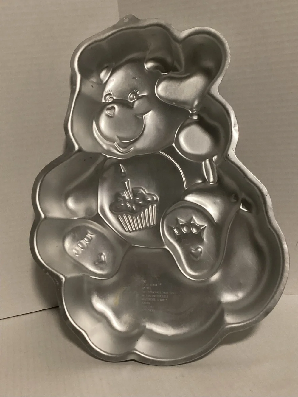 1983 Wilton Vintage Care Bears cake pan